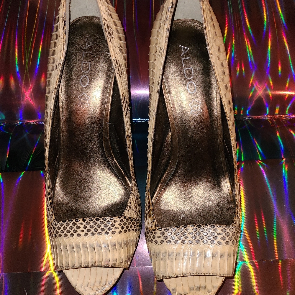 Vintage ALDO Vegan Snake Skin Brown Heels Size 39